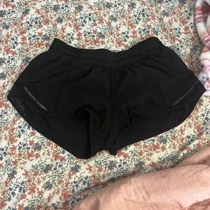Lululemon black hotty hot shorts